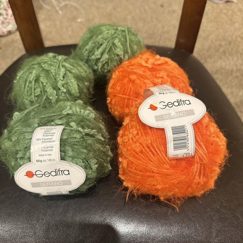Gedifra Serano Lot of 5 Skeins Soft Fuzzy Yarn 2 Bright Orange 4304 And 3green